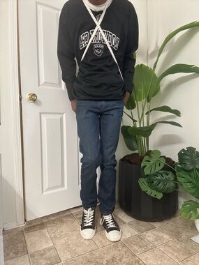 Levi’s 511™ Slim Fit Jeans - Dark Wash (W28 L32)